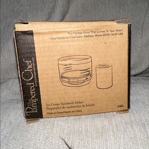 The Pampered Chef Ice cream sandwich maker 2485 New